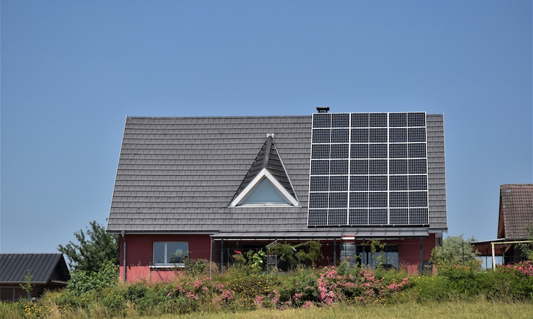 solar panels and the benefits of adding them to metal roofs